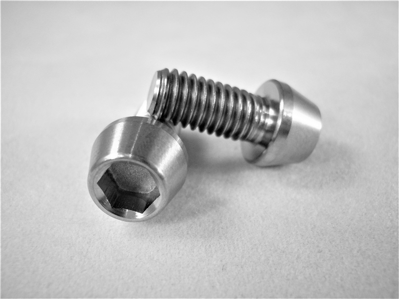 tapered head screw